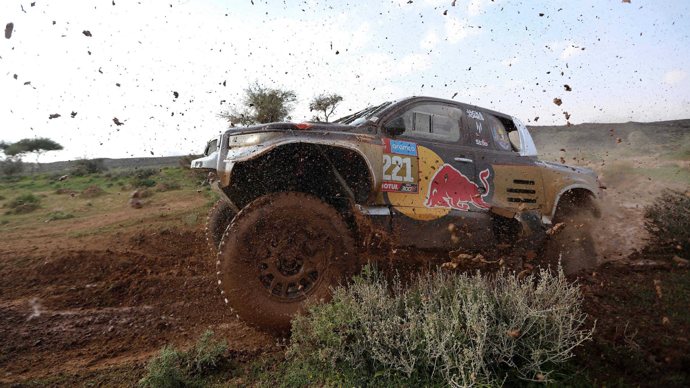 Dakar: Guillaume de Mevius wins the 1st stage in the car, Ross Branch in the motorcycle