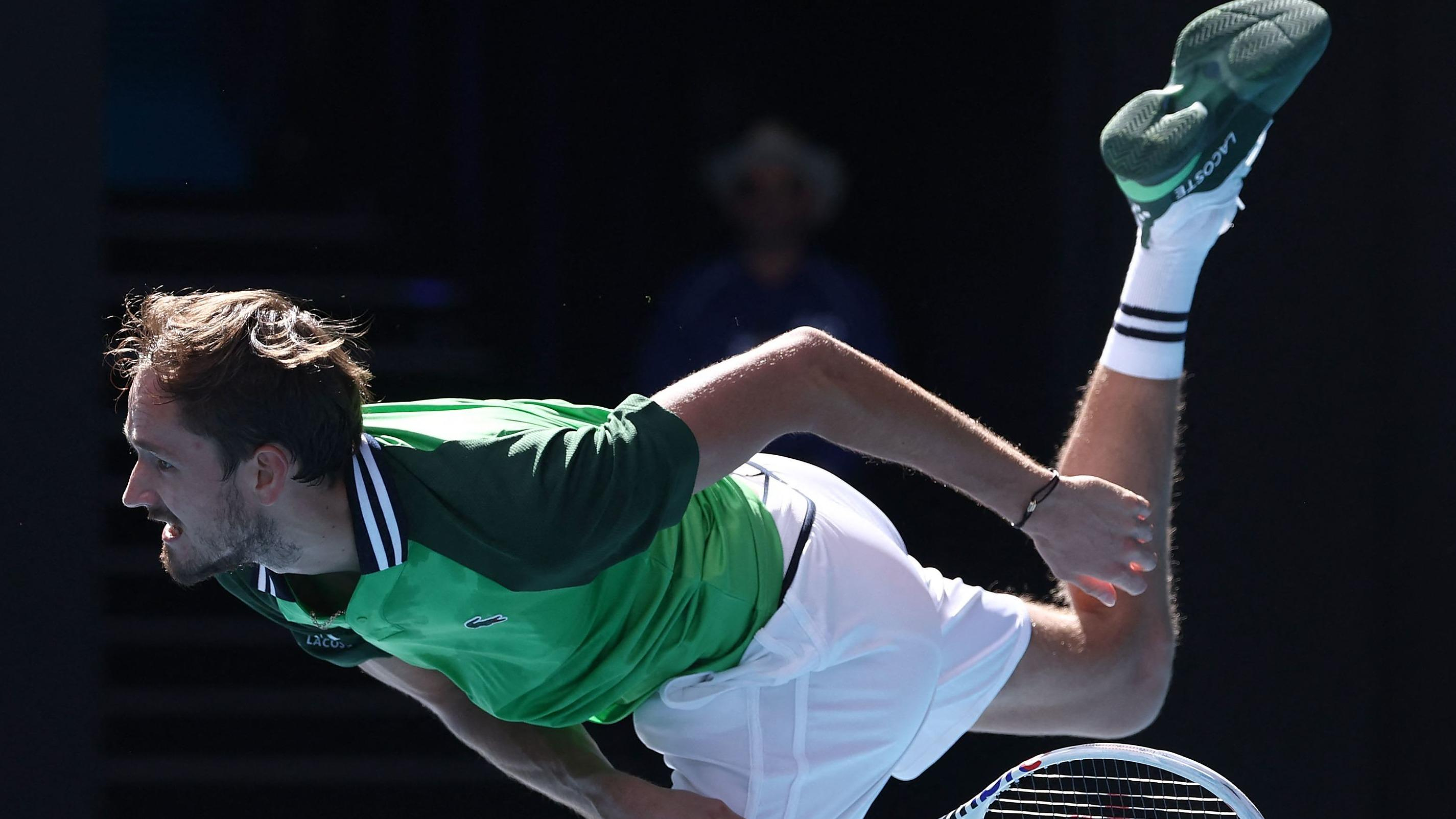 Australian Open: Medvedev overcomes Borges surprise and reaches the quarter-finals