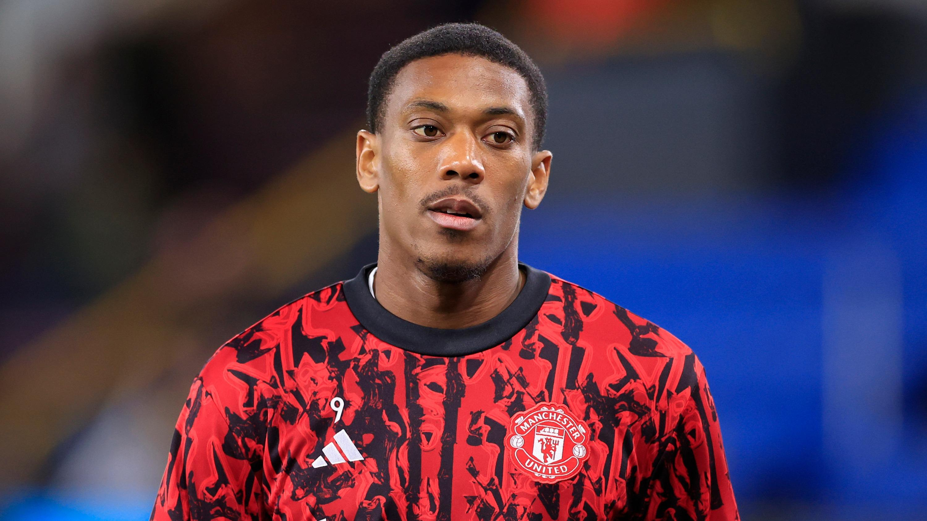 Football: Anthony Martial operated on and absent for 10 weeks