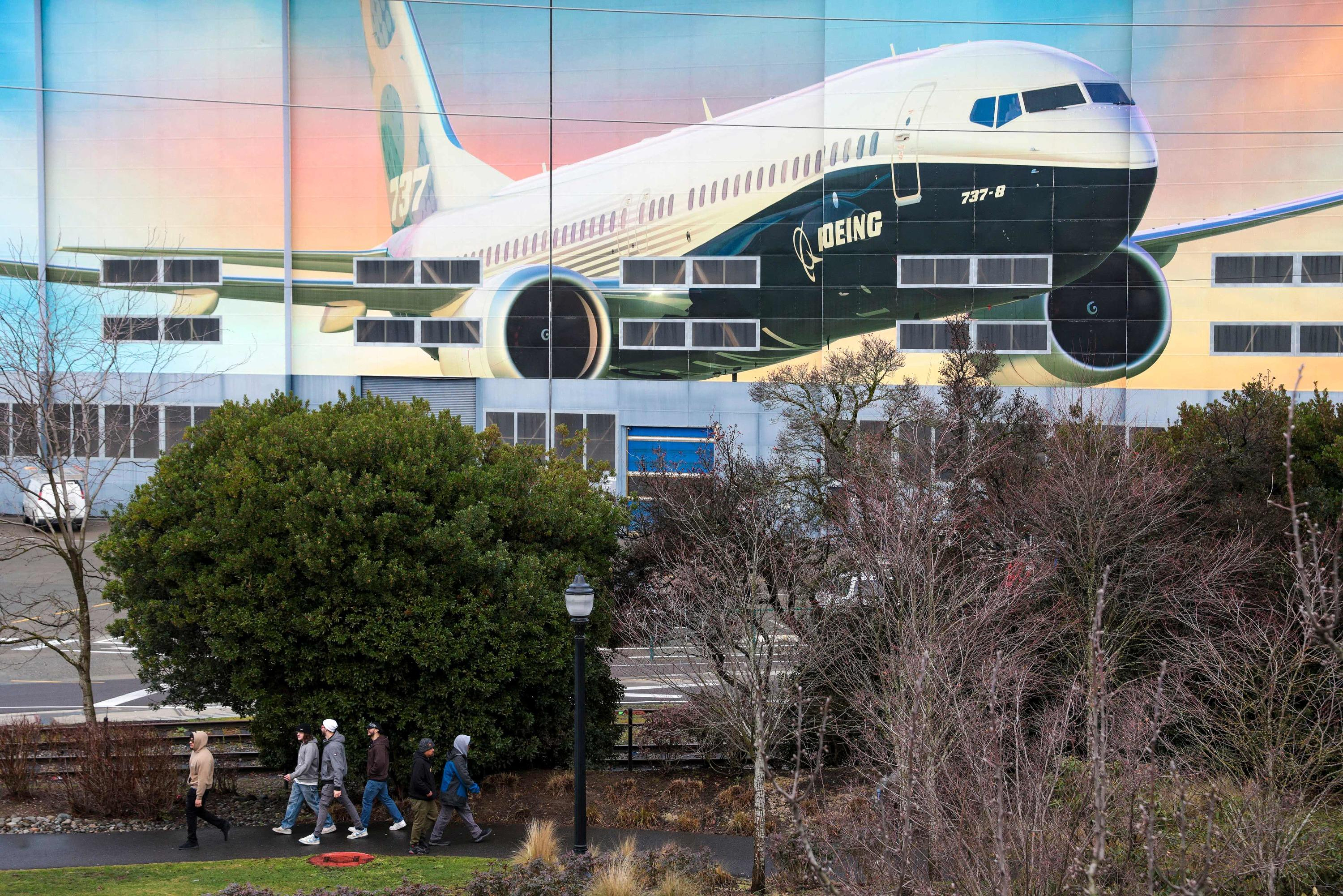 Boeing reports better-than-expected fourth-quarter results