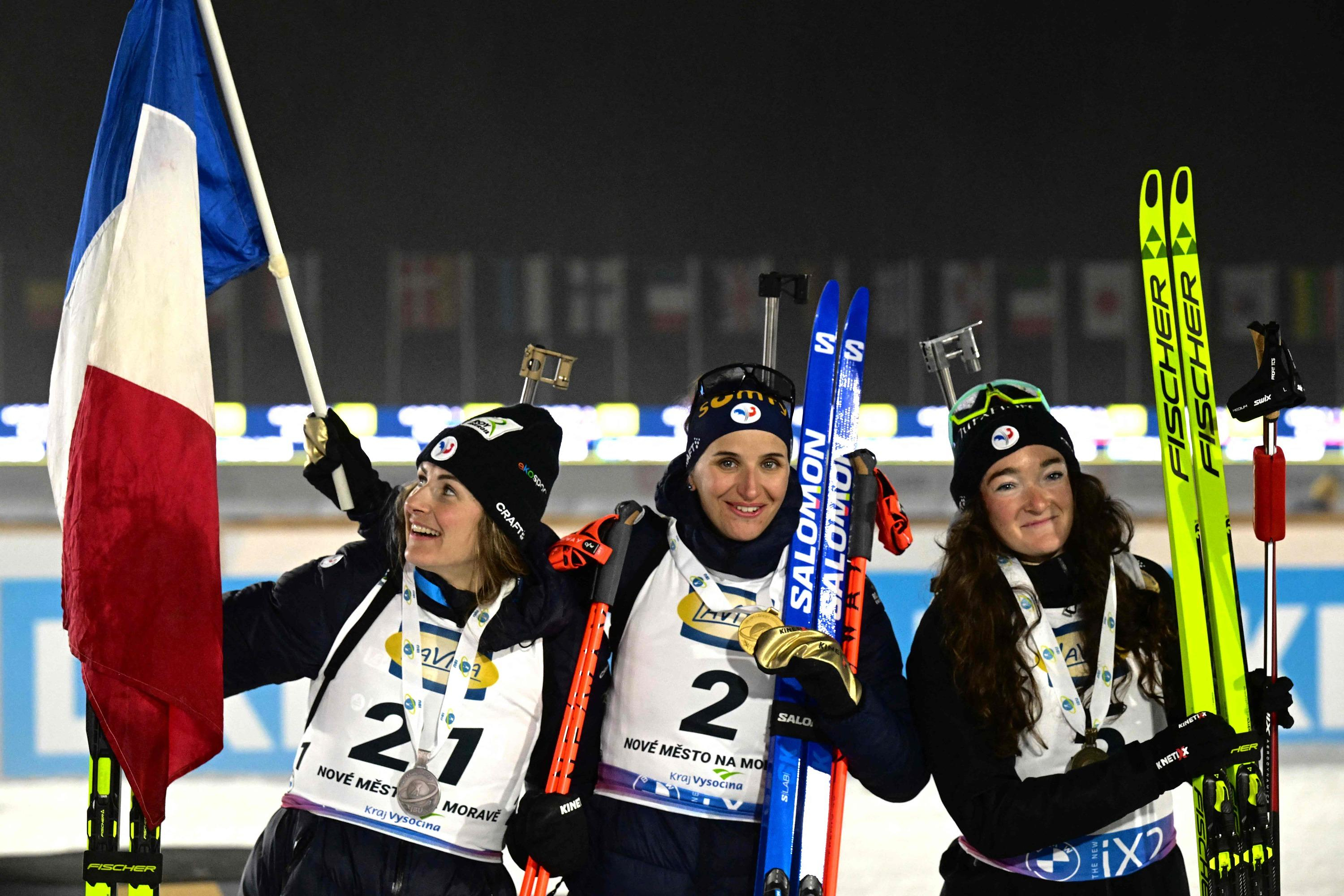 Biathlon Worlds: Julia Simon crowned in the sprint, historic hat-trick for Les Bleues