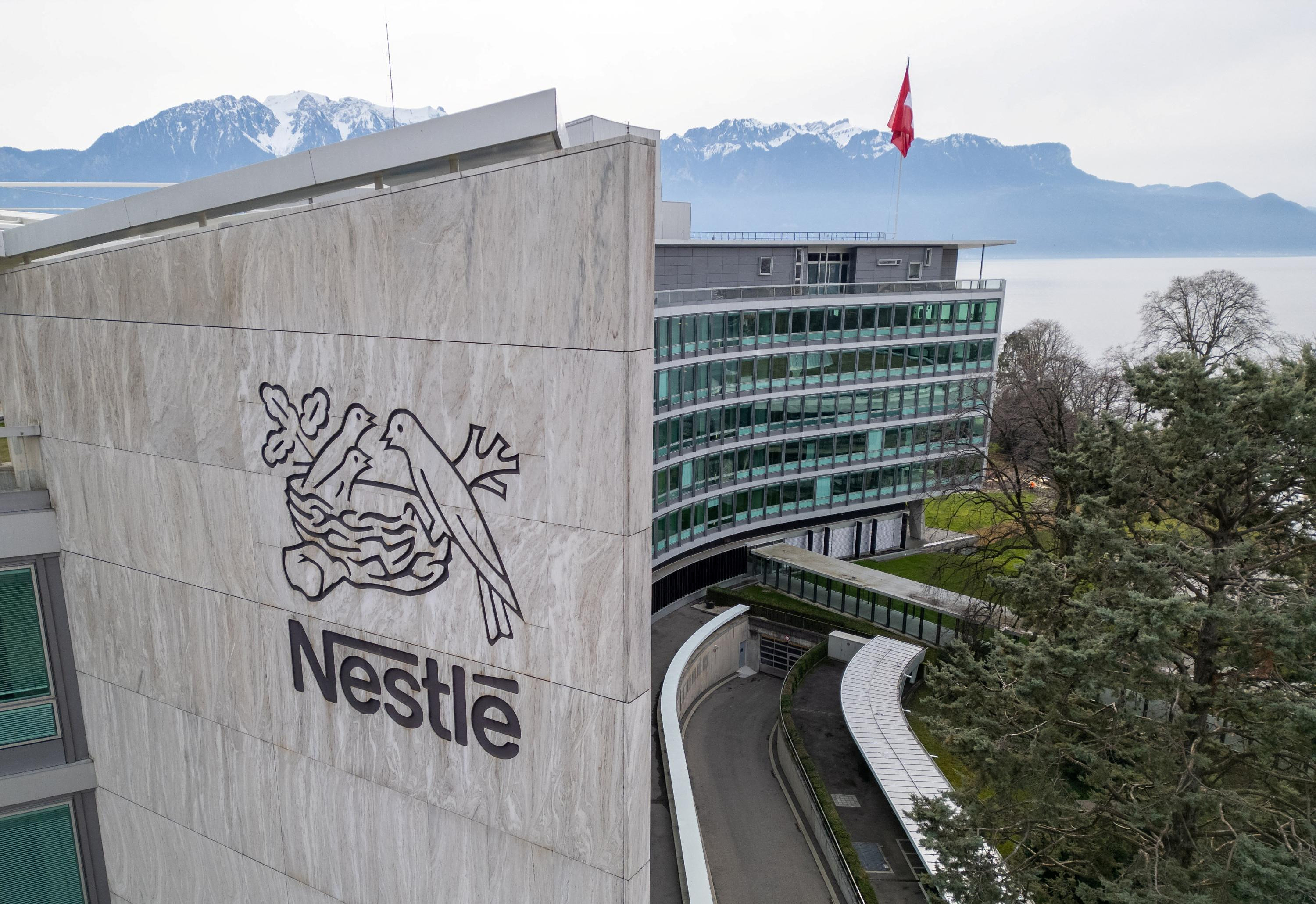 Nestlé sees its net profit jump by 20% in 2023
