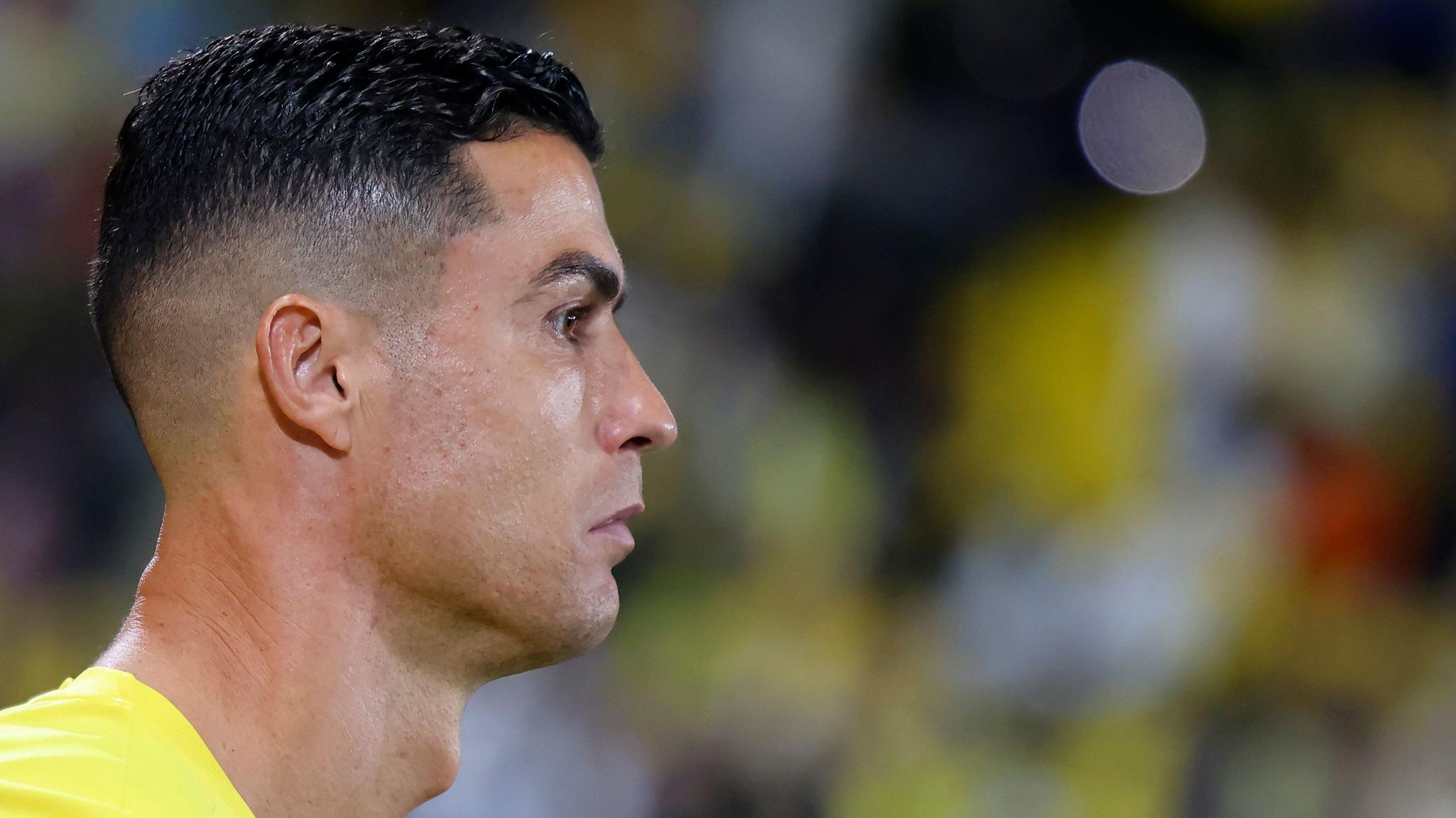 Football: Cristiano Ronaldo suspended for a match for an obscene gesture addressed to the public
