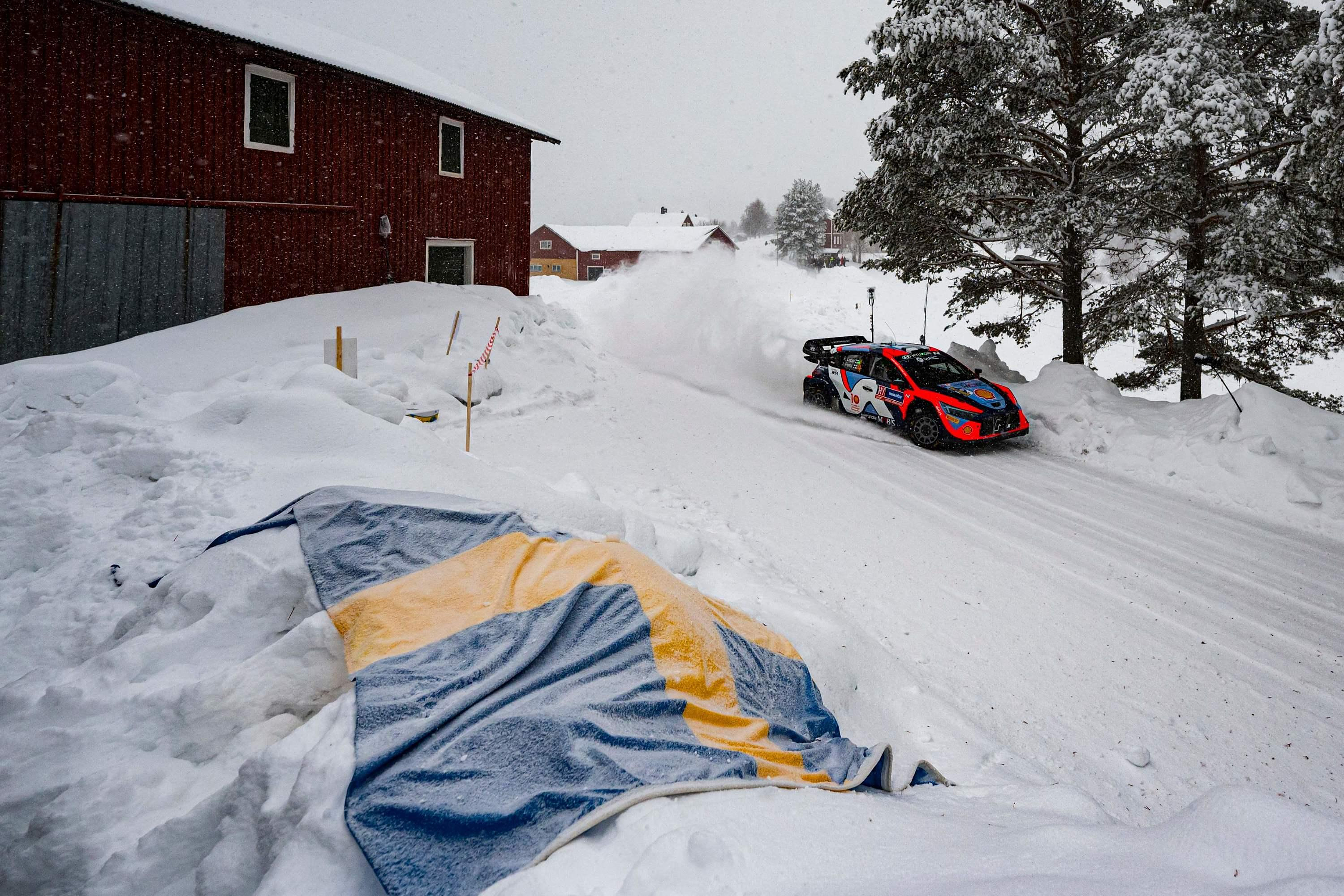 Rallye de Suède: Lappi en tête, Rovanperä and Tänak jetten l'eponge