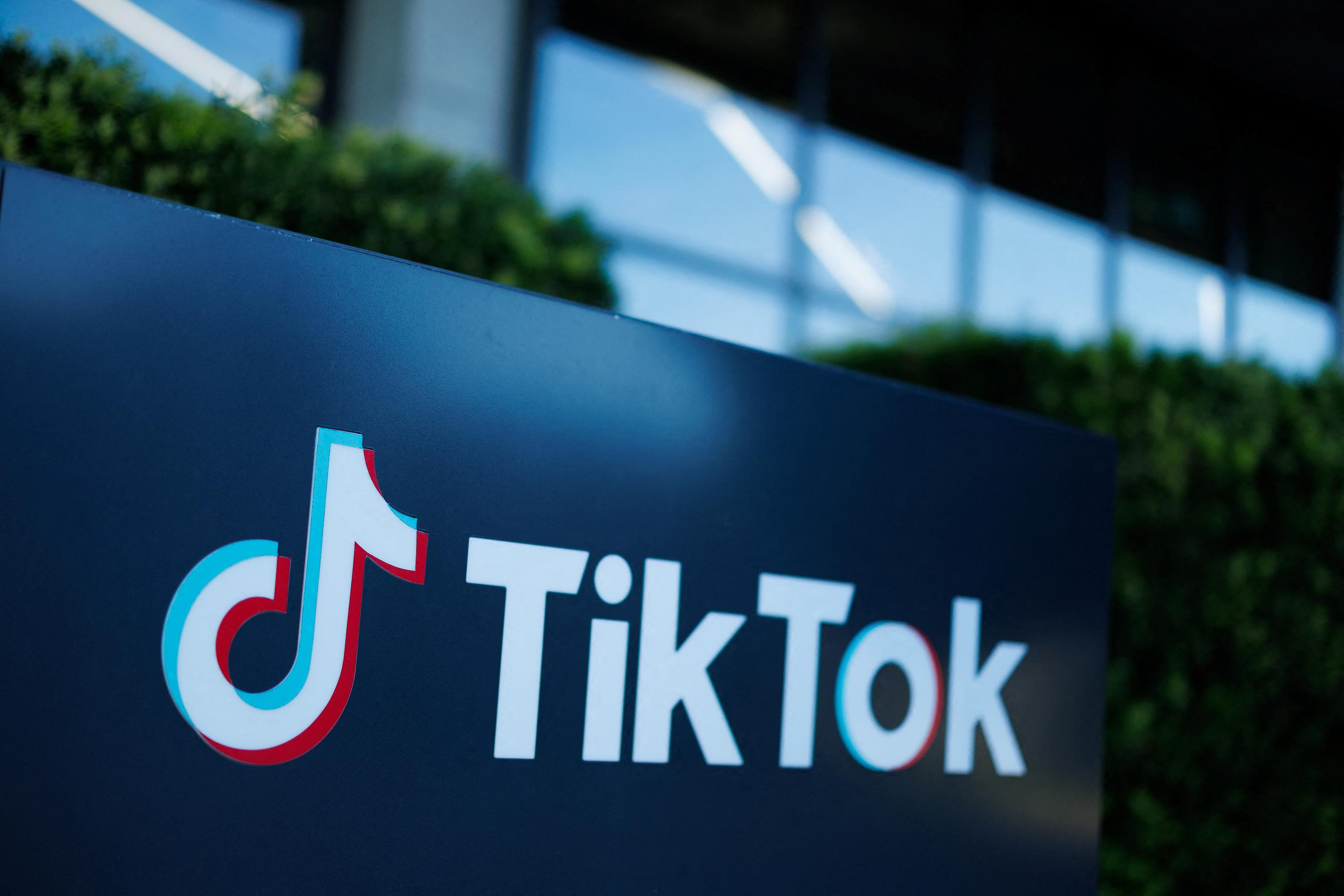 In the United States, the text threatening TikTok with a ban adopted by the House of Representatives
