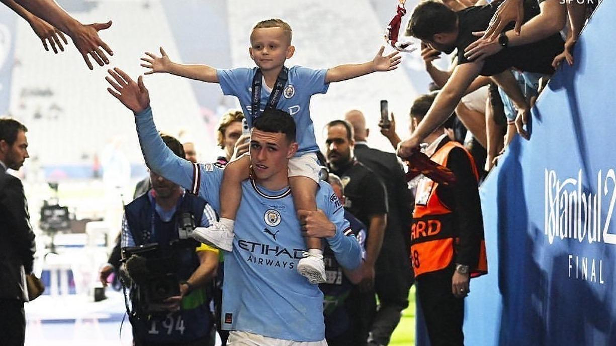 Football: Ronnie Foden, the son of Phil Foden, star of social networks at only 4 years old