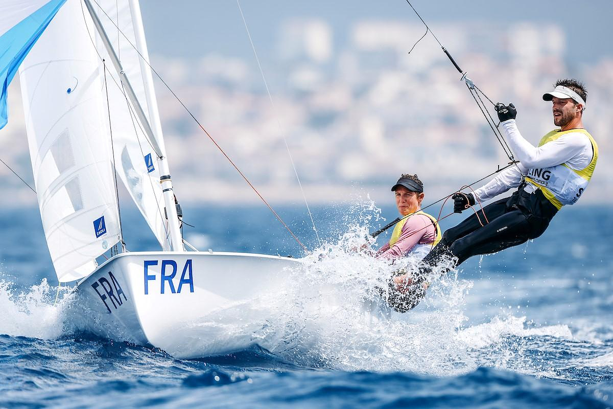Paris 2024 Olympic Games: the Lecointre-Mion sailor duo selected in 470