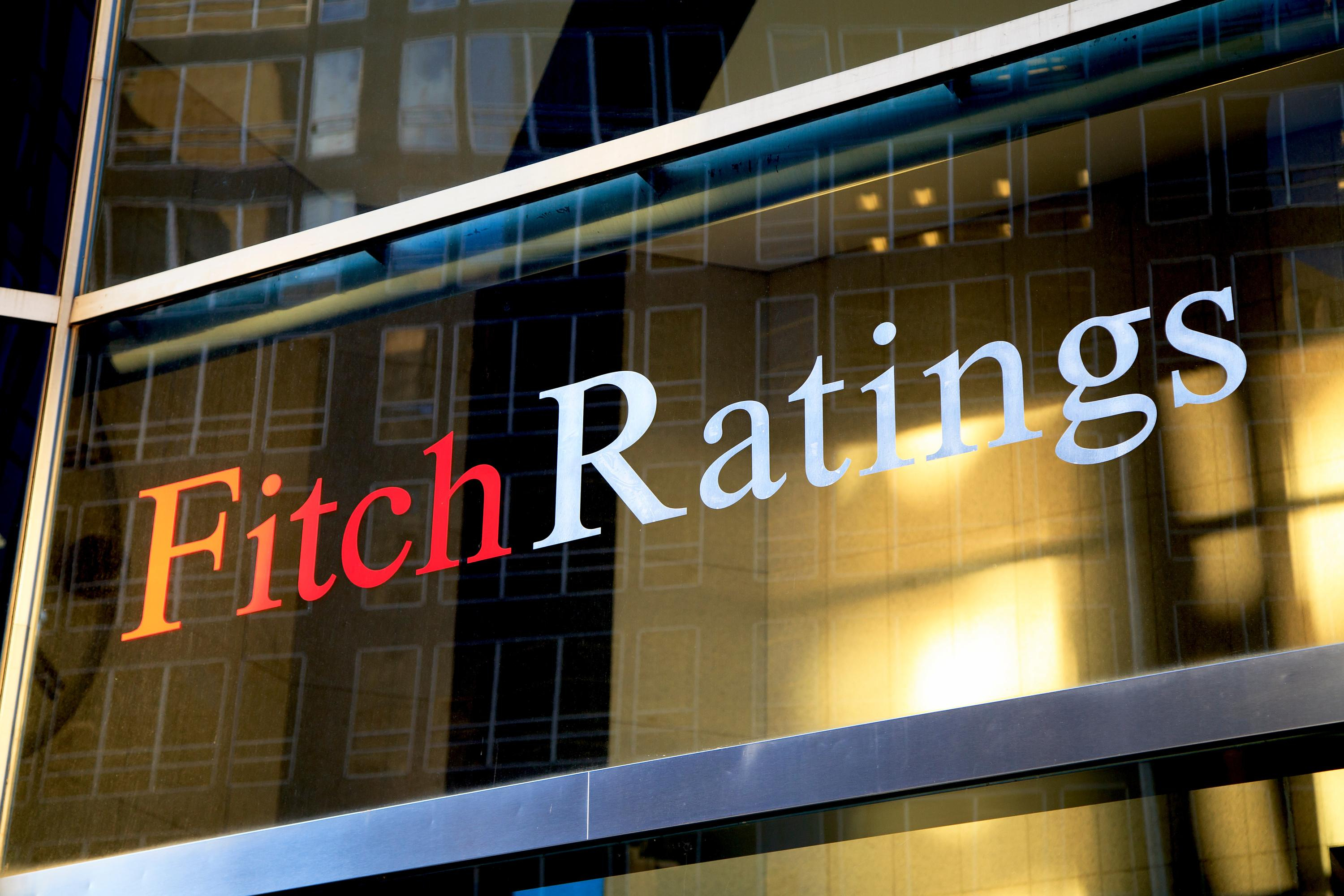 China: Fitch agency downgrades credit outlook, Beijing considers this decision “regrettable”