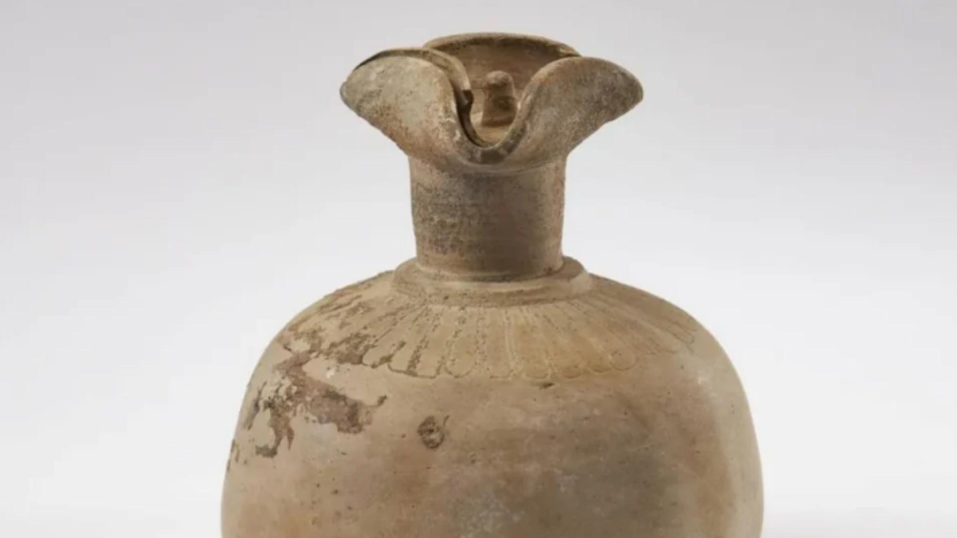 Germany returns antique jug stolen by Nazis to Greece