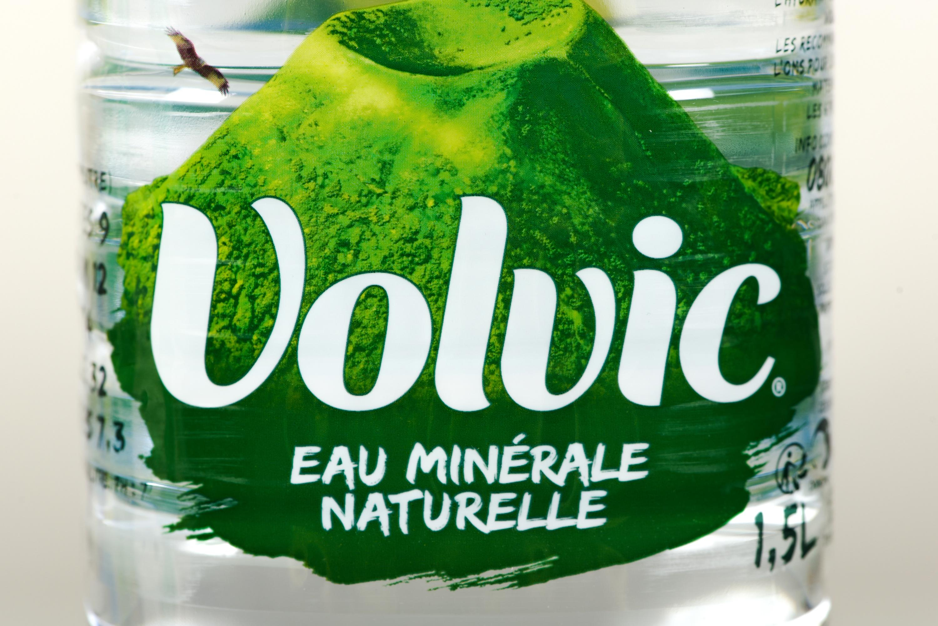 Volvic factory shut down after “an act of malicious intent”: production can resume “at the earliest” on Friday