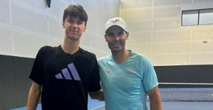 Tennis: when a 17-year-old French hopeful hits the ball with... Rafael Nadal