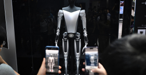 Tesla unveils Optimus Gen 2, the latest version of its humanoid robot