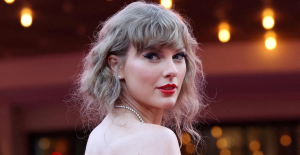 Taylor Swift breaks Elvis Presley's record with 68 weeks at the top of the charts