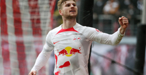 Premier League: Timo Werner arrives at Tottenham, on loan from Leipzig