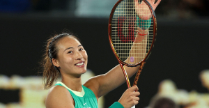 Australian Open: Chinese Zheng Qinwen masters Anna Kalinskaya and qualifies for her first Grand Slam semi-final