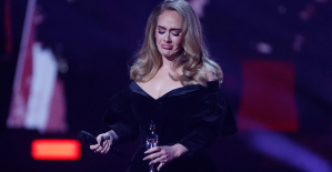 Adele postpones ten concerts in Las Vegas for health reasons