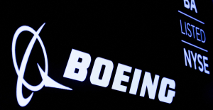 US regulator urges Boeing to commit to “real and substantial improvements”