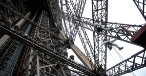 Is the Eiffel Tower in a worrying state due to lack of maintenance?