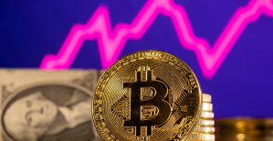 Bitcoin breaks its all-time high, above $69,000