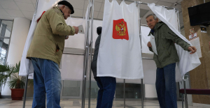 Porridge, motorcycles, apartments... In Russia, the authorities attract voters with gifts