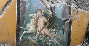“Highly valuable” frescoes discovered during excavations in Pompeii