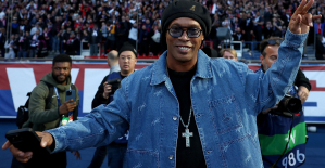 Rapper Heuss L’Enfoiré calls on Ronaldinho for his new music video