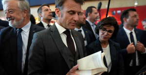 Taxation of second-hand books: Bayrou says he “disagrees” with Macron