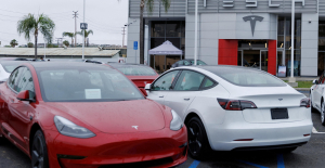 Tesla to unveil autonomous taxi in August