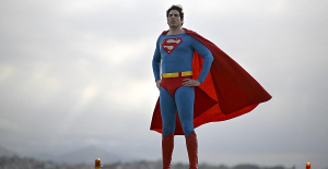 The “magic” of social networks unmasks the real Superman in Brazil